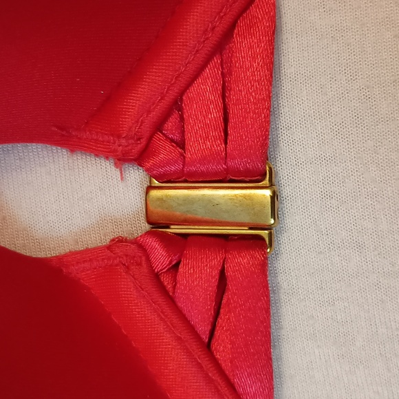 Victoria's Secret Very Sexy 34DD gel push-up bra - Picture 6 of 8